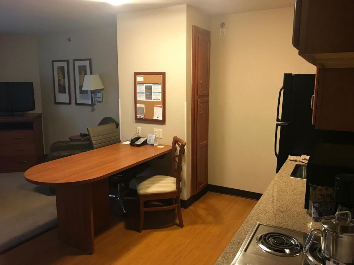 Candlewood Suites Kansas City Airport Eksteriør bilde