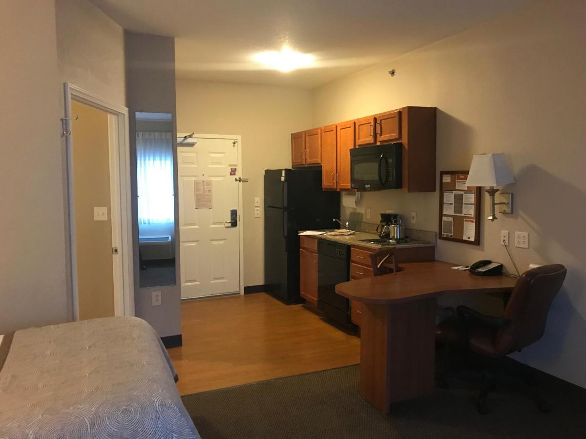 Candlewood Suites Kansas City Airport Eksteriør bilde