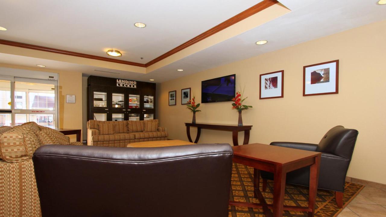 Candlewood Suites Kansas City Airport Eksteriør bilde