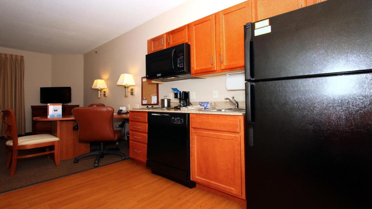 Candlewood Suites Kansas City Airport Eksteriør bilde